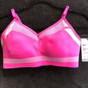 Nike Indy Flyknit Bra NWT Size M Sports Bra